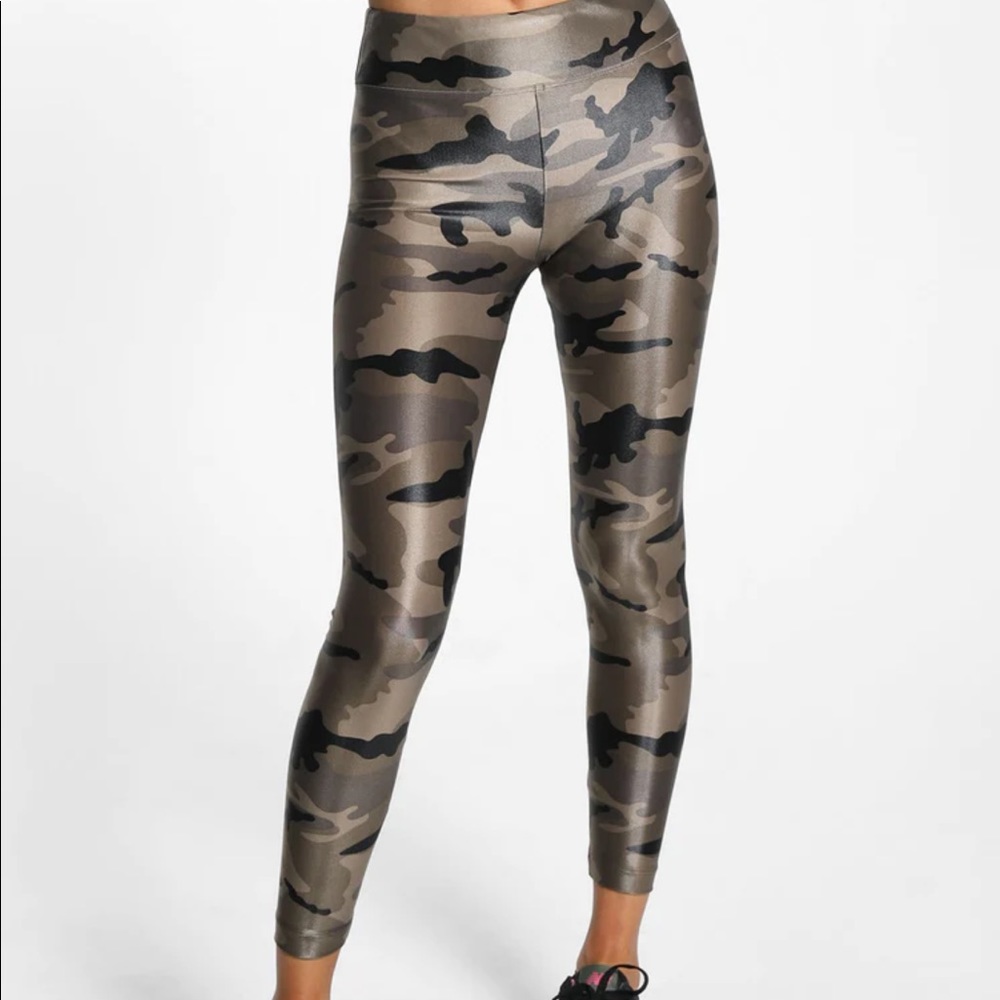 Koral Lustrous Infinity Legging